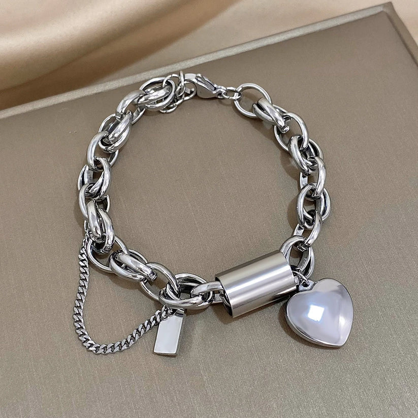 Heartened Chunky Bracelet | Gold - Image 2