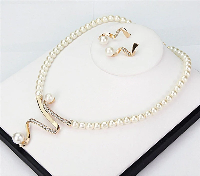 Natural Pearl Necklace + Earrings Set - Image 3