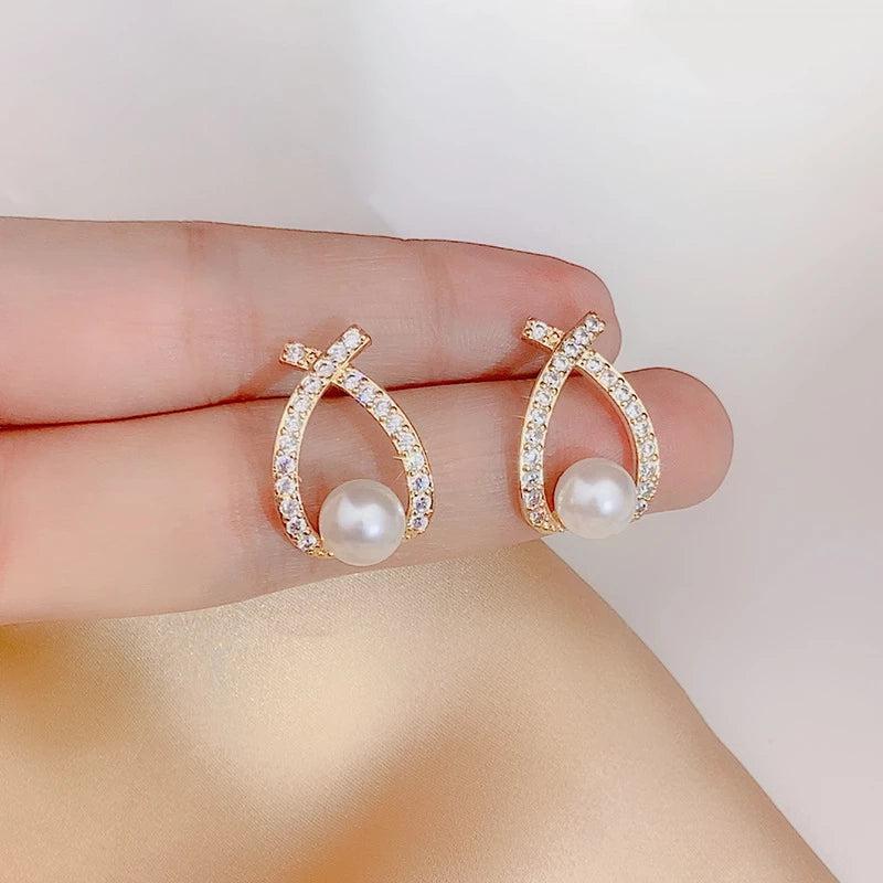 Pearl earrings with glitter - Image 3