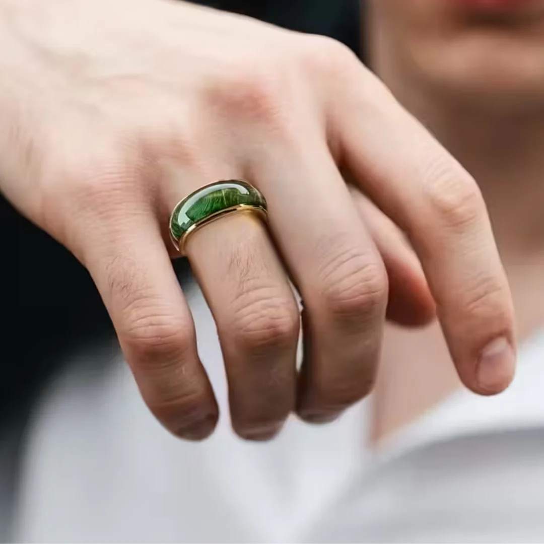 Emerald Crown Ring - Image 3