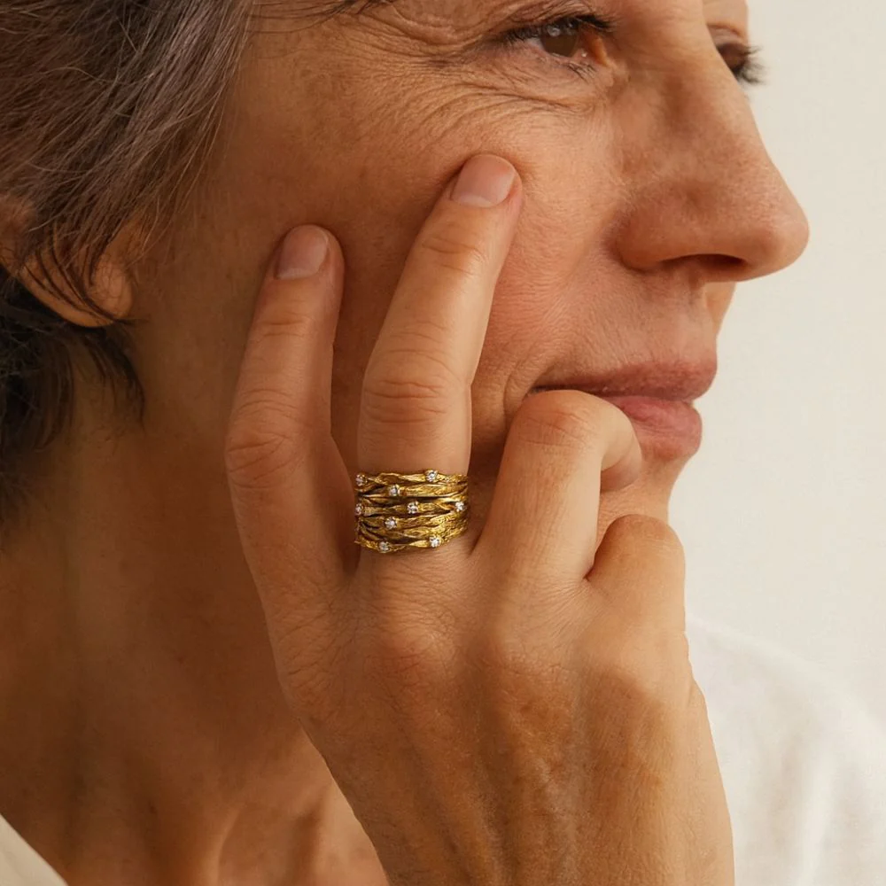 Vintage Gold Ring - Image 2
